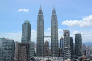 05.-09.09.2015: Petronas Towers (452 m); View from Traders Hotel, Kula Lumpur, Malaysia