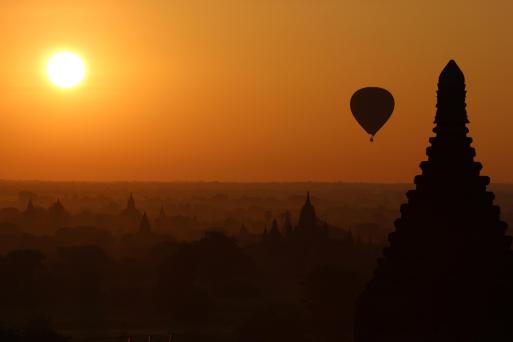18.10.2015: Another super-beautiful and unforgettable Sunrise in Bagan, Myanmar